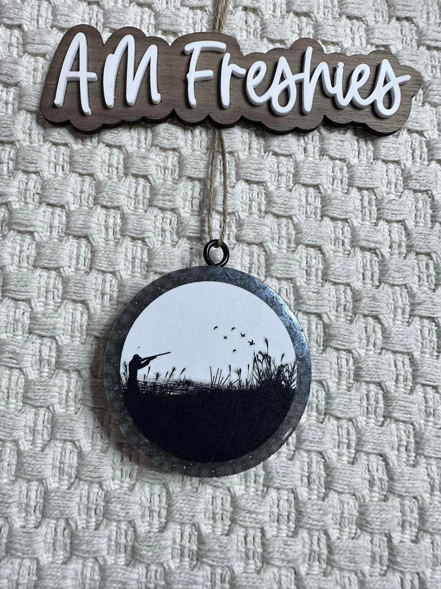 Duck Hunter Round Freshie