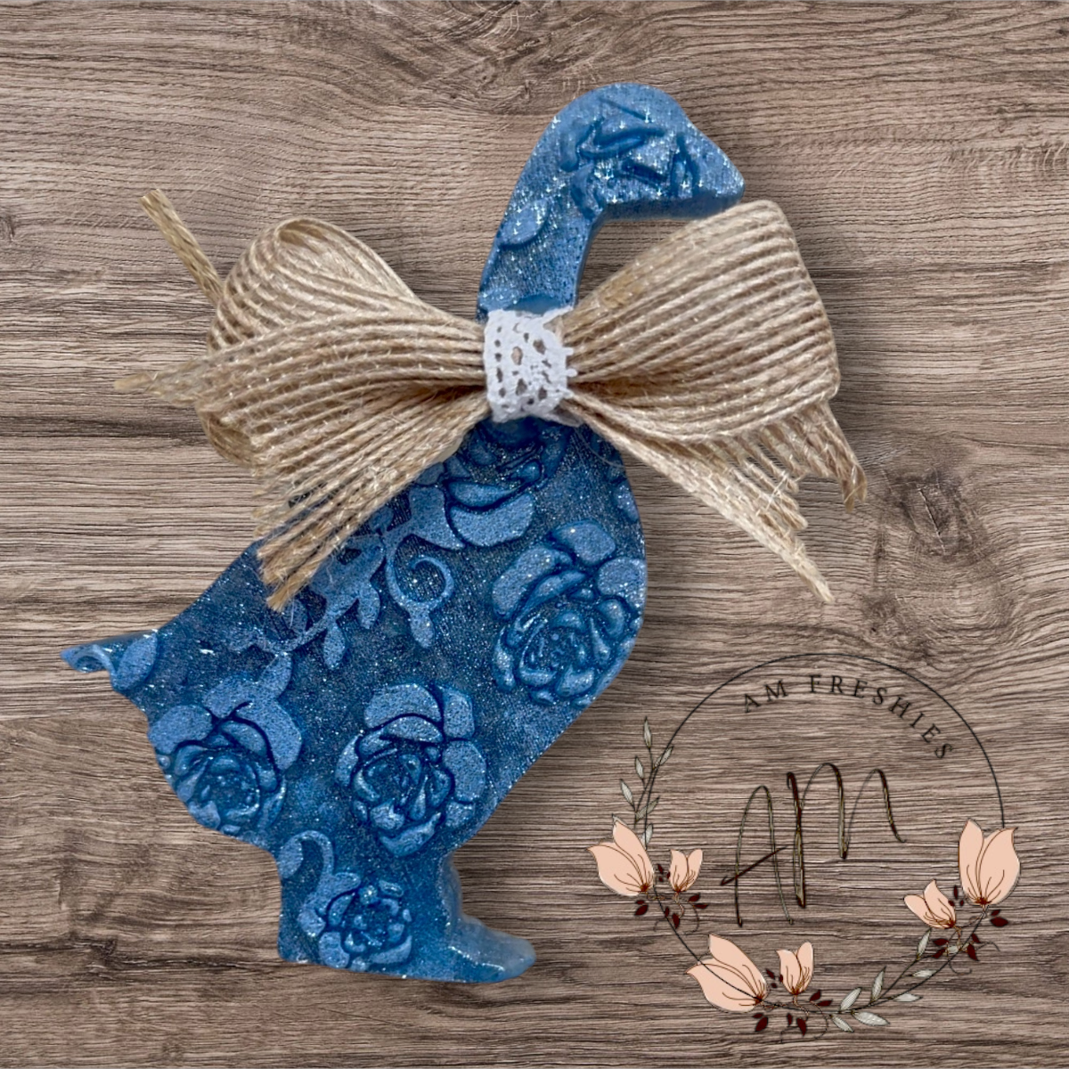 Goose (lace) freshie